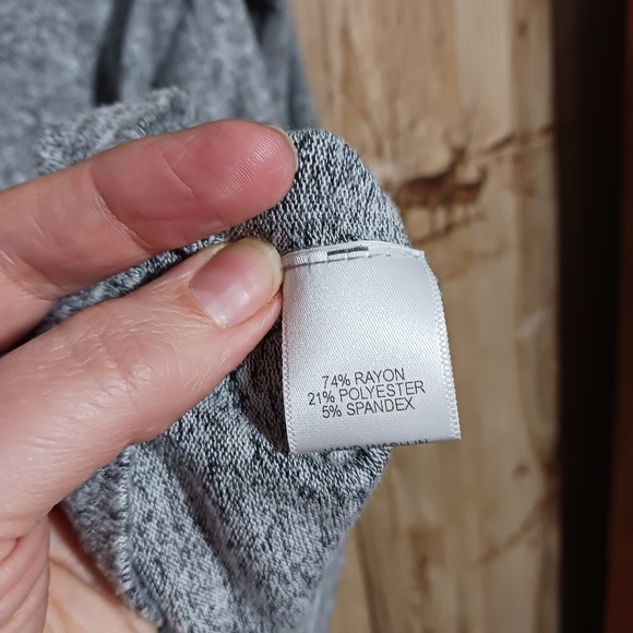 Gibson Heather Gray Knot Front Luxe Sweater Size Small - Picture 5 of 7